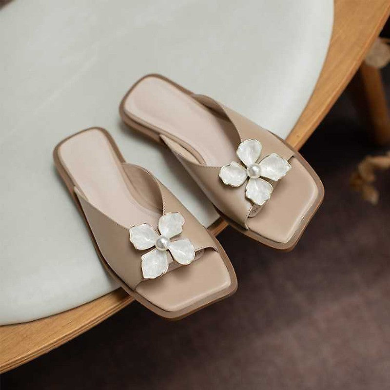 Square Toe Flat Sandals With Three-dimensional Flower Platform