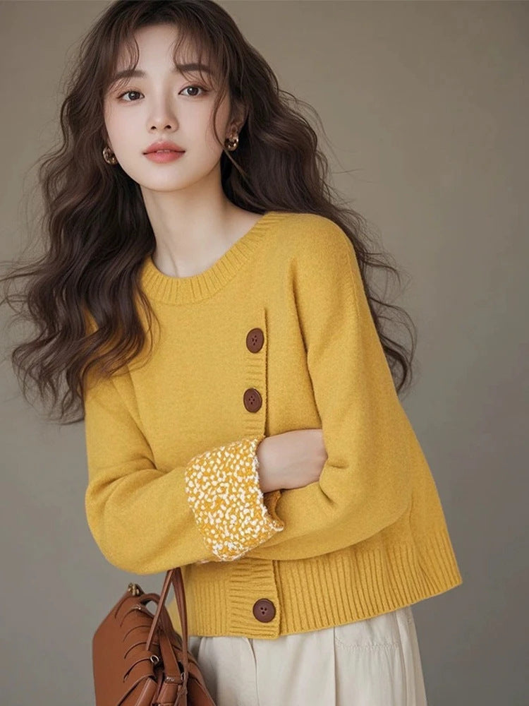 Laid-back Yellow Slanted-button Knit Undershirt Sweater