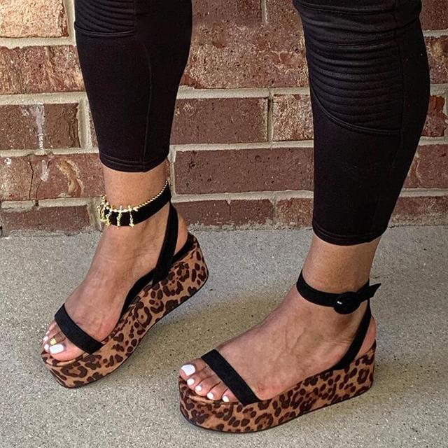 Snakeskin word strap women's shoes printed sandals