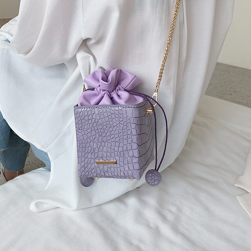 Shoulder chain bag