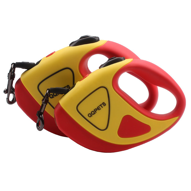 A new type of retractable traction rope for walking dog tractor with light