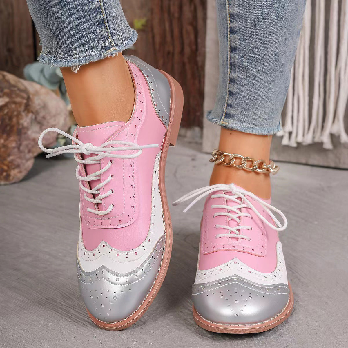 Womens Floral Brocade Pumps In Plus Sizes Color-Block Design With Lace-Up Round Toe