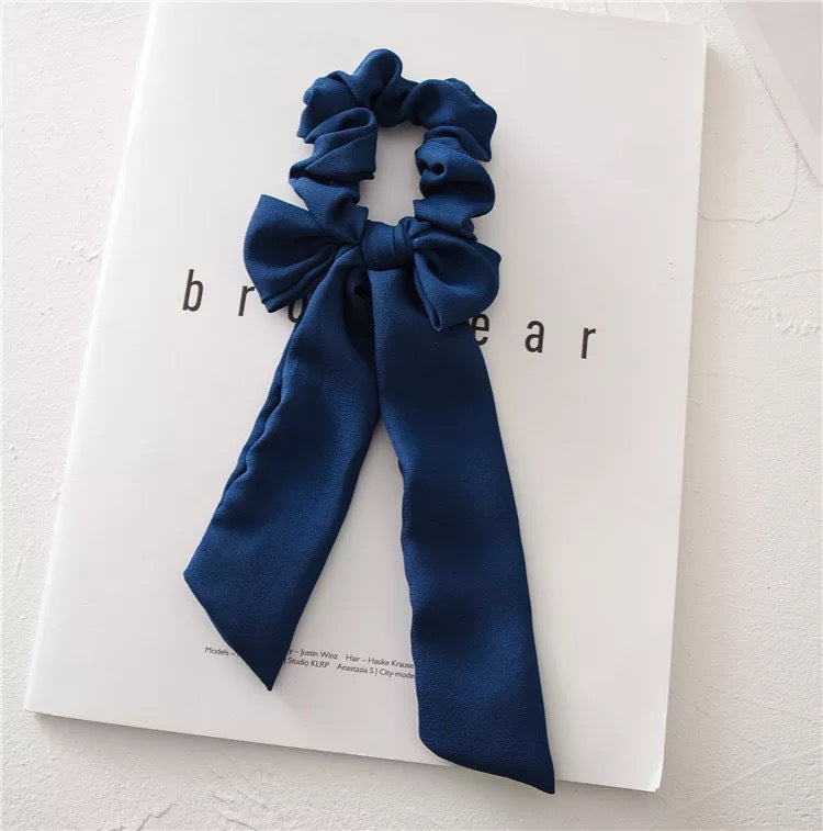 Bowknot chiffon streamers take the lead