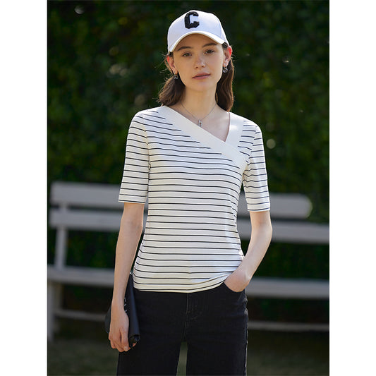 V-neck Fake Diagonal Placket Medium Sleeved T-shirt