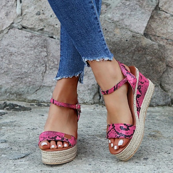 Women's shoes with thick bottom