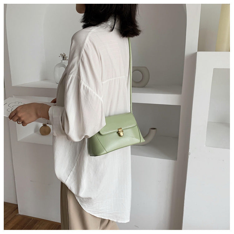 Women's design retro armpit one shoulder bag