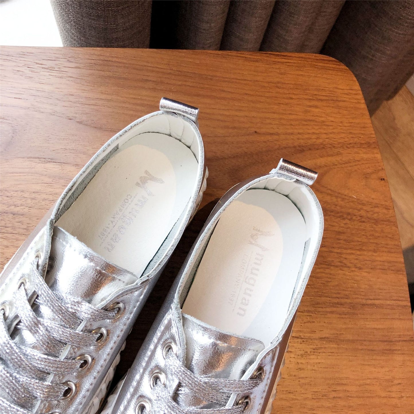 All-match sneakers