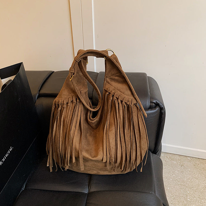 Autumn And Winter New Large Capacity Versatile Dumpling Bag Retro Messenger Bag