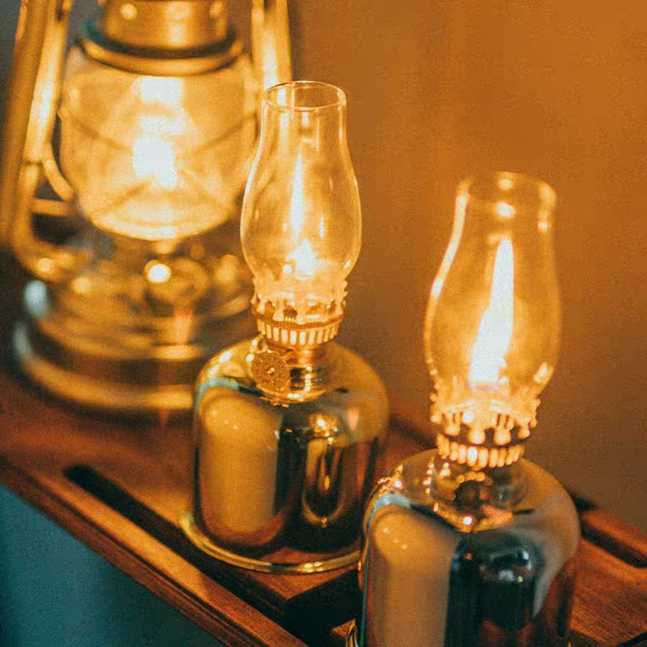 Outdoor Camping Metal Vintage Kerosene Lamp