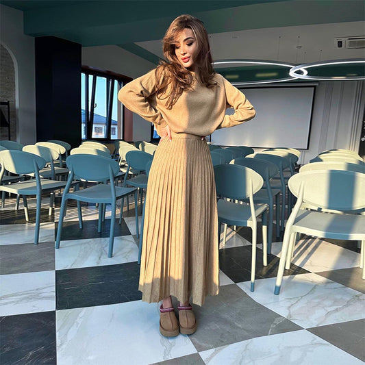Women's Fashion Round Neck Solid Color Long Sleeved Pleated Skirt Set