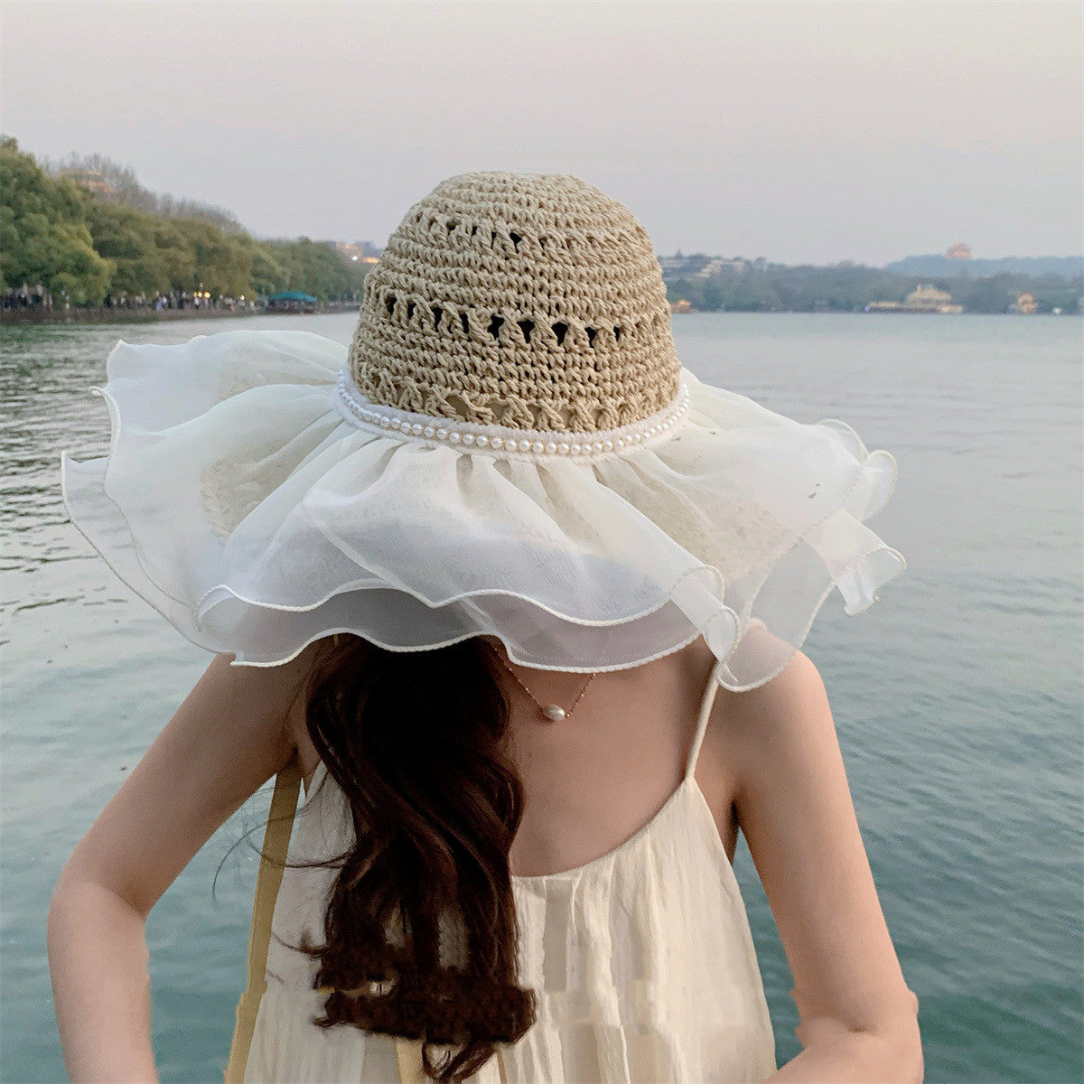 Elegant Pearl Mesh Big Brim Straw Hat Seaside Vacation