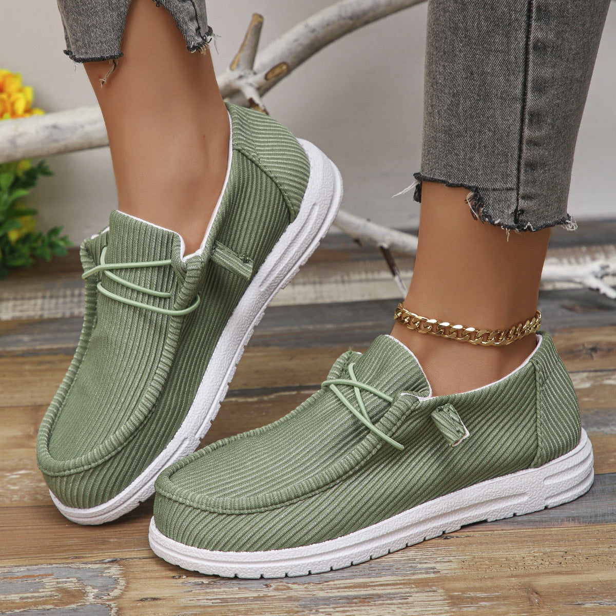 Women's European And American Flat Bottom Slip On Low-top Casual Shoes