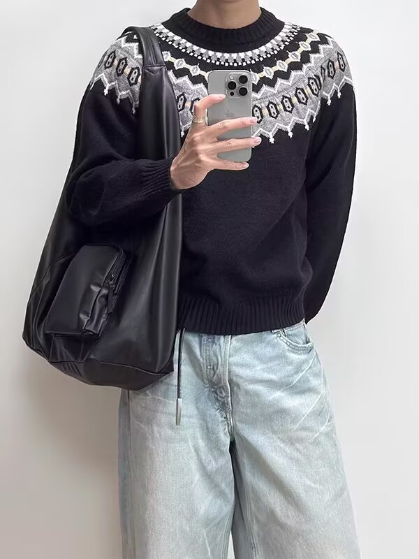 Casual Laid-back V-neck Knit Sweater For Men In Solid Colors