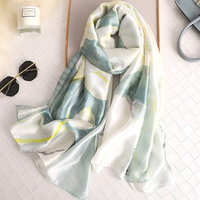 High-end surprise creative holiday gifts for mothers