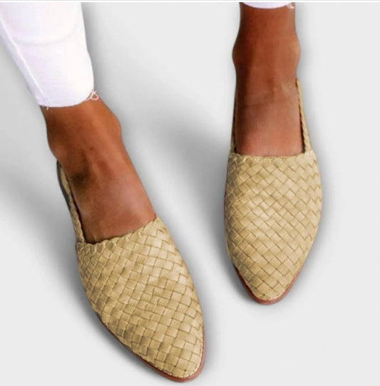 Pointed Toe Cap Buckle Flat Sandals Women