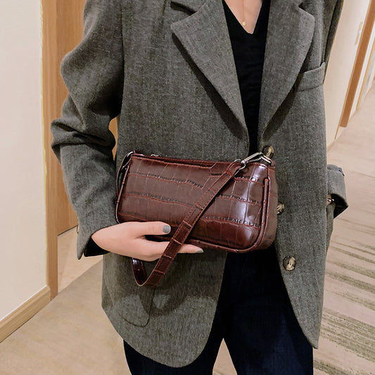 Casual one-shoulder messenger bag
