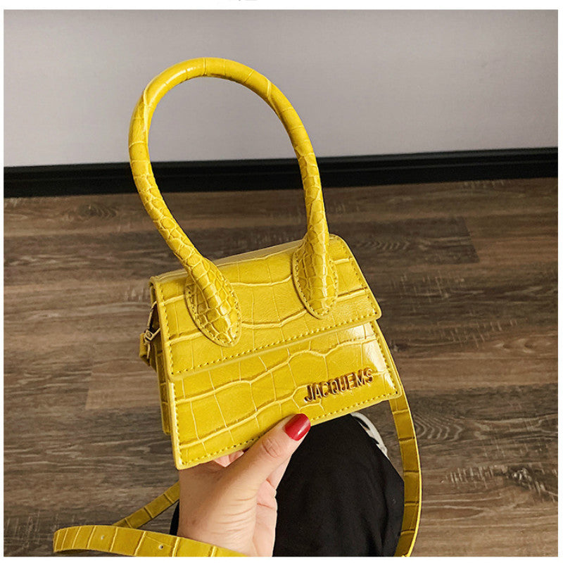 French foreign style many small bag female new style Korean version of 100 take cross-body bag country small one shoulder bag fashion small square bag