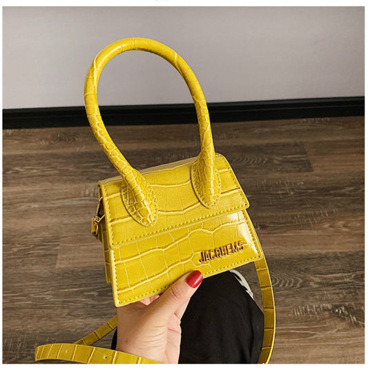 French foreign style many small bag female new style Korean version of 100 take cross-body bag country small one shoulder bag fashion small square bag