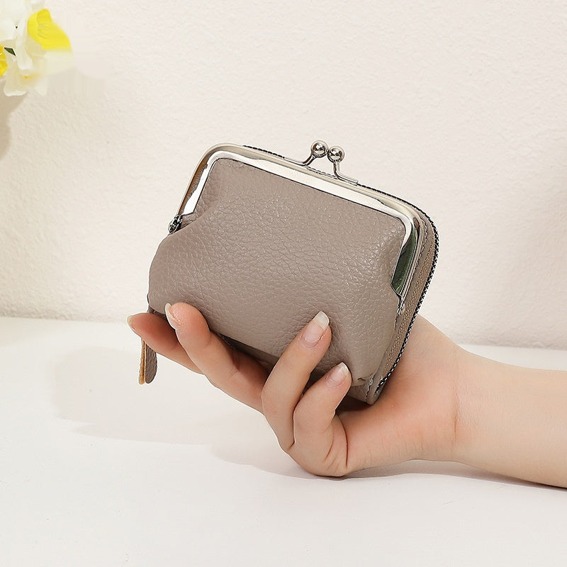 Lychee-patterned Short Accordion-style Large-capacity Clip Bag