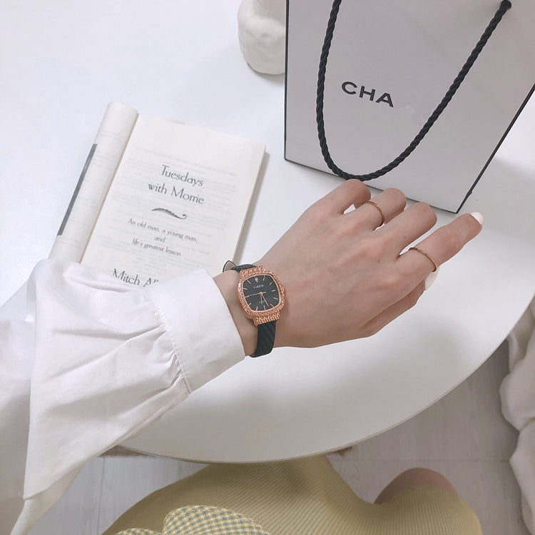 Watch with small dial