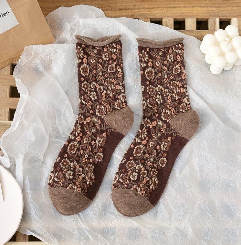Hemming loose jacquard pile socks