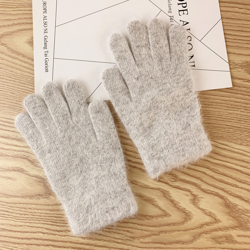 Warm cycling gloves for students