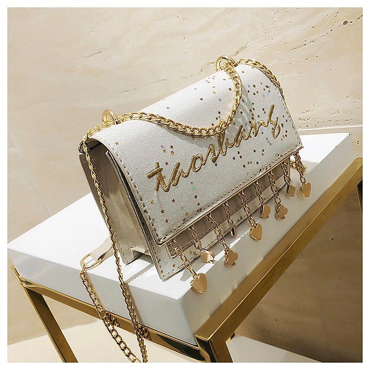 Fashion tassel Love Pendant messenger bag