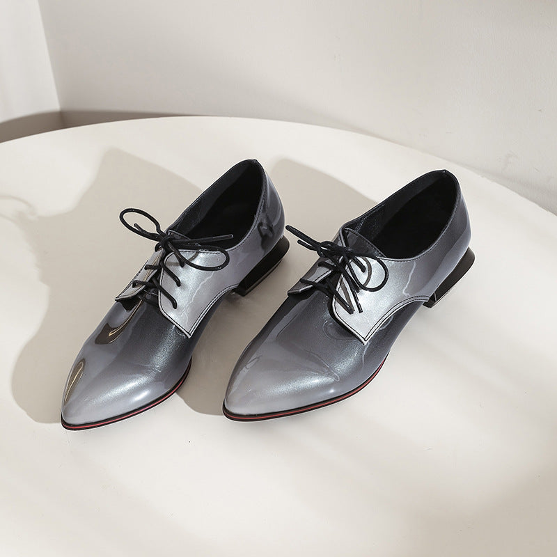 Single low heel women's shoes
