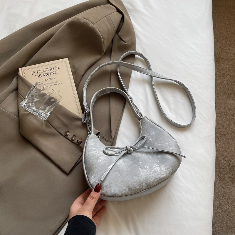 Design-forward Underarmshoulder Bag