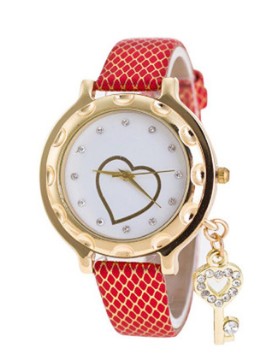 The explosion of fashion ladies fashion table lovely heart Key Pendant Quartz fine serpentine belt Watch