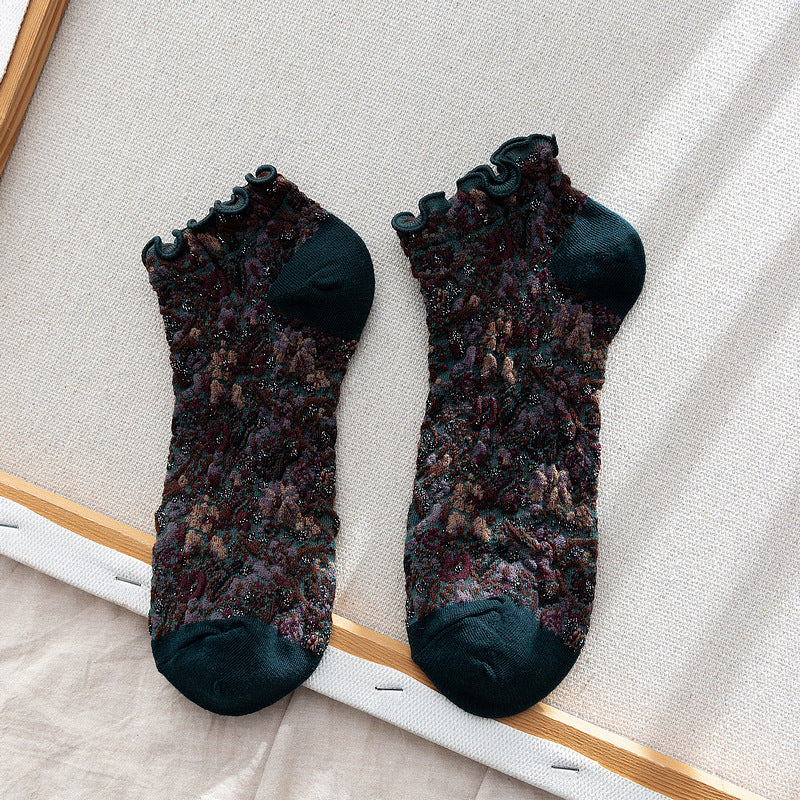 Women's Fashion Relievo Wooden Ear Floral Socks