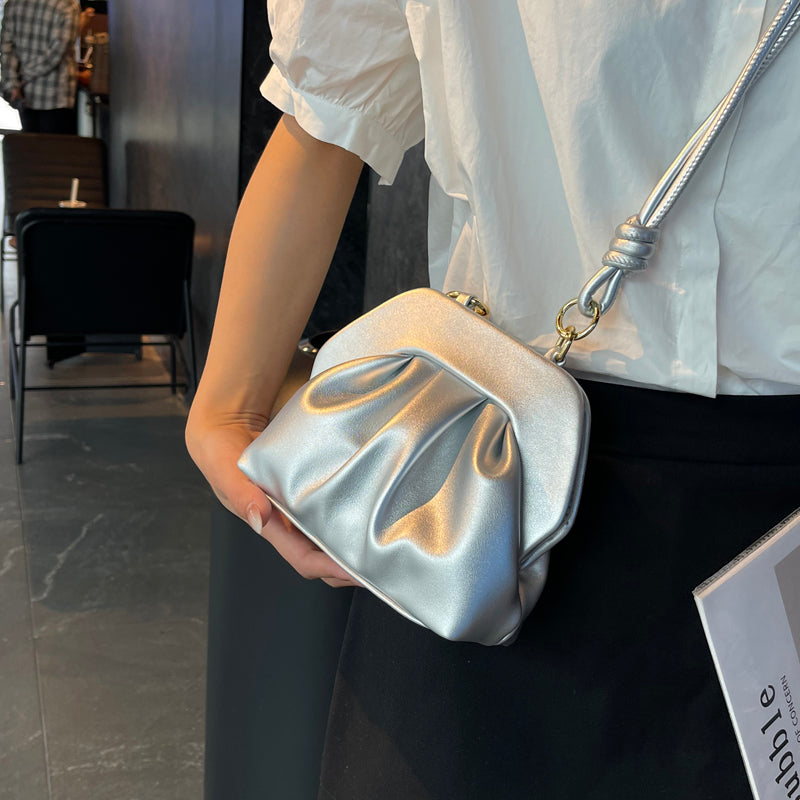High-grade Silver Shell Shoulder Messenger Bag