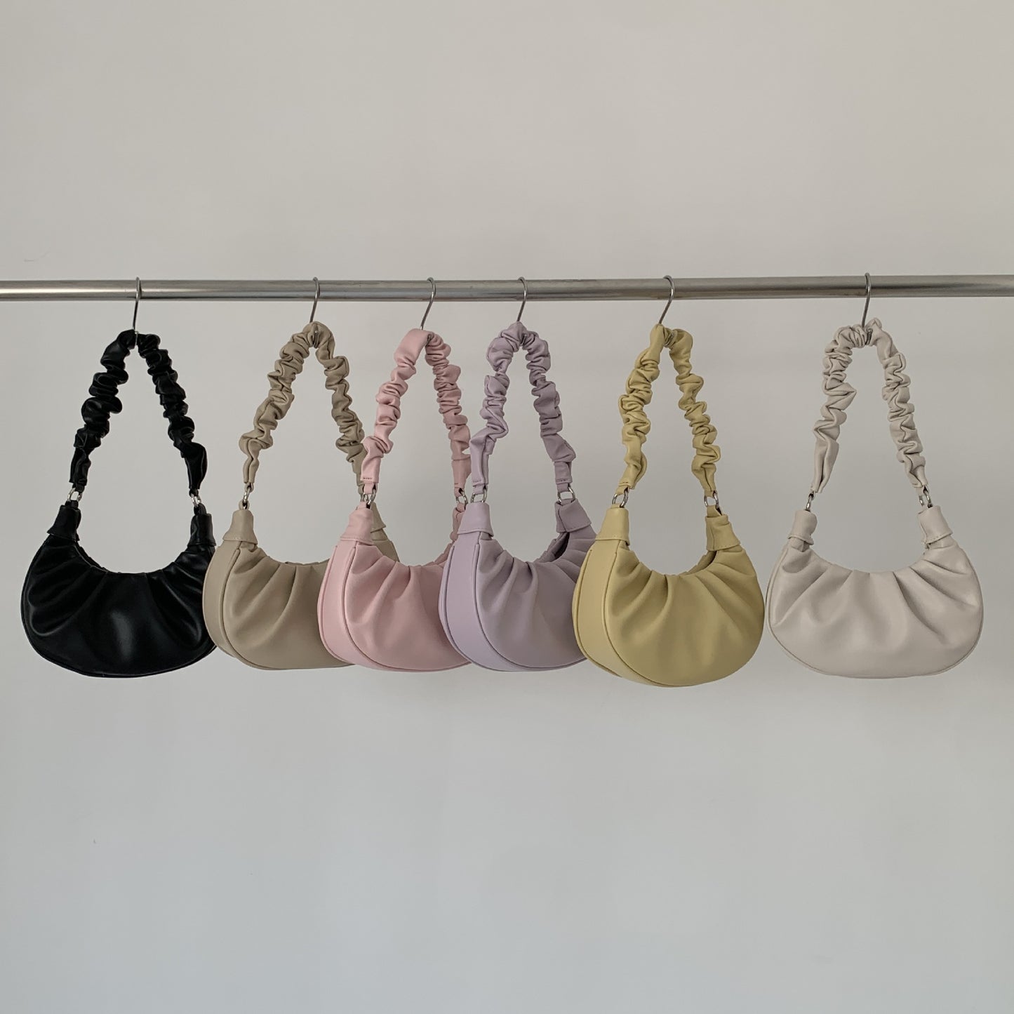 Sweet Pleated Women's Portable Cloud Bag
