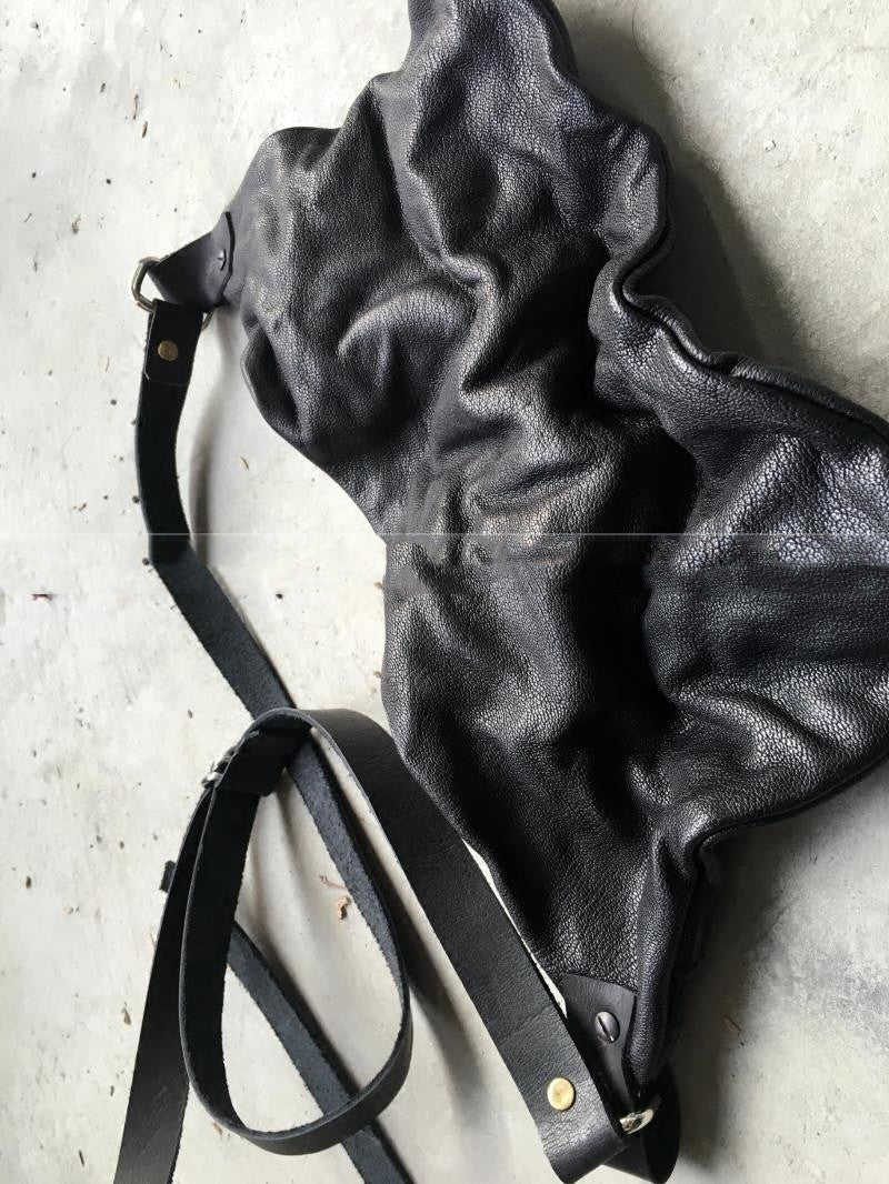 One-shoulder Diagonal Crescent Bag With Folds