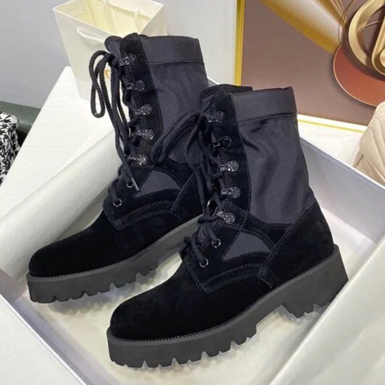 Vintage Frosted Sponge Cake Platform Women's Ankle Boots With Laces