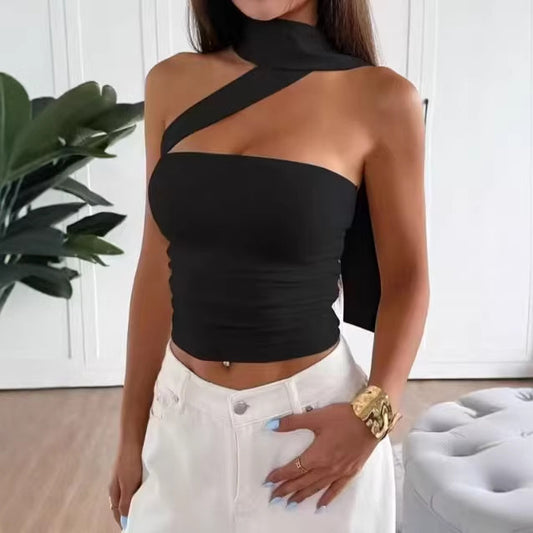 Moderigtig Minimalistisk Og Sexet Slim Fit Dametop