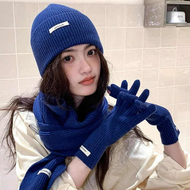 Winter 3-piece Set In Solid Color With Extra Padding For Warmth