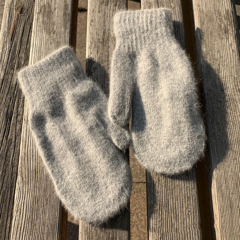 Women's Fashion Simple Solid Color Double Warm Gloves