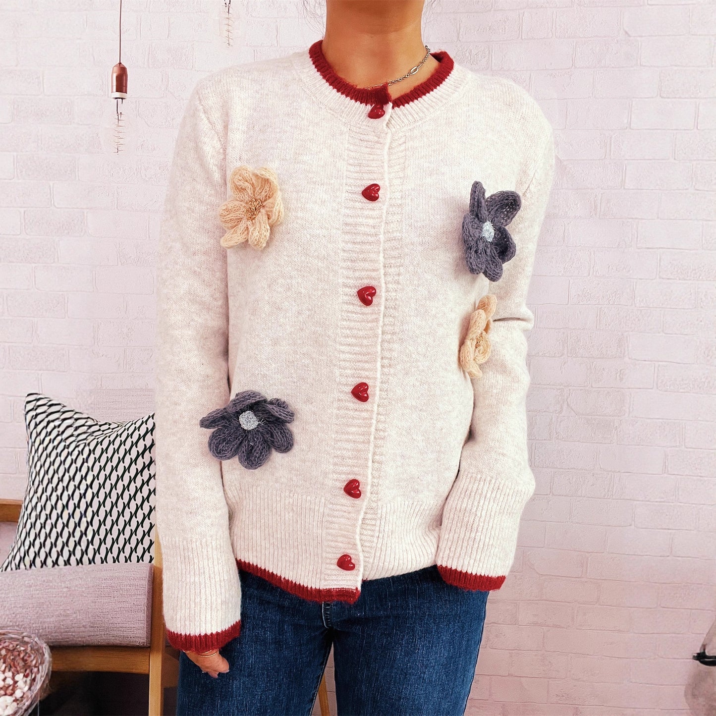 Casual Three-dimensional Flower Decoration Contrast Color Round Neck Knitted Sweater