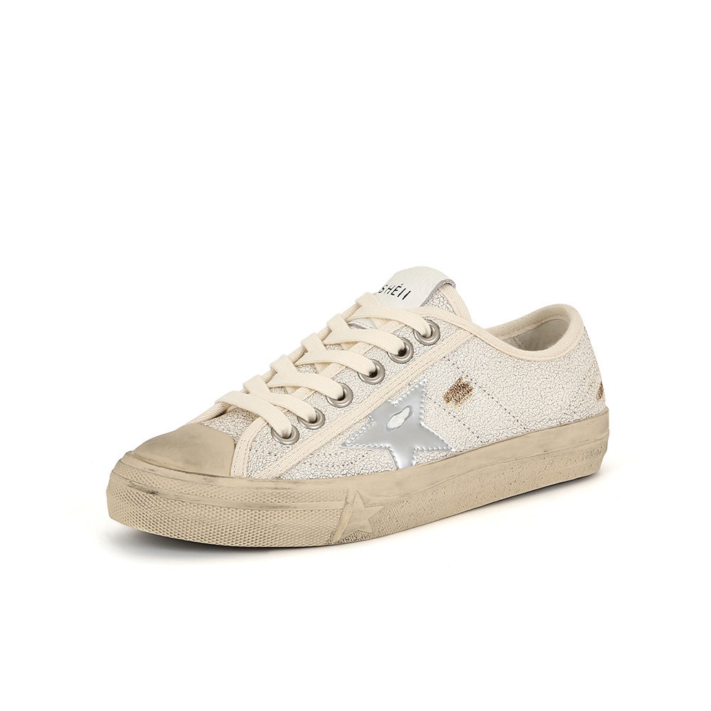 Vaskede sneakers med hestemotiv og slidt look