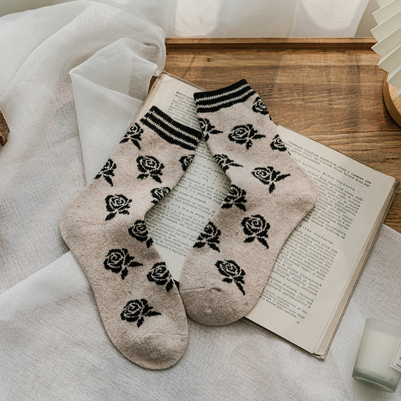 Gentle Color Sweet Thick Socks With Small Leather Shoes