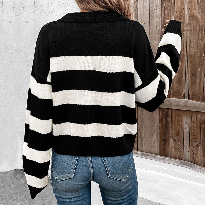 Langærmet stribet sweater med polokrave til kvinder