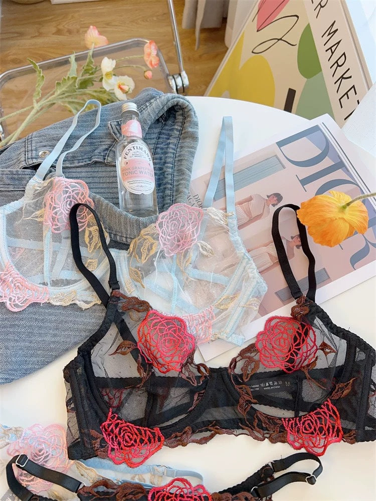 New Rose-embroidered Bra That Makes A Larger Bust Look Smaller For Women
