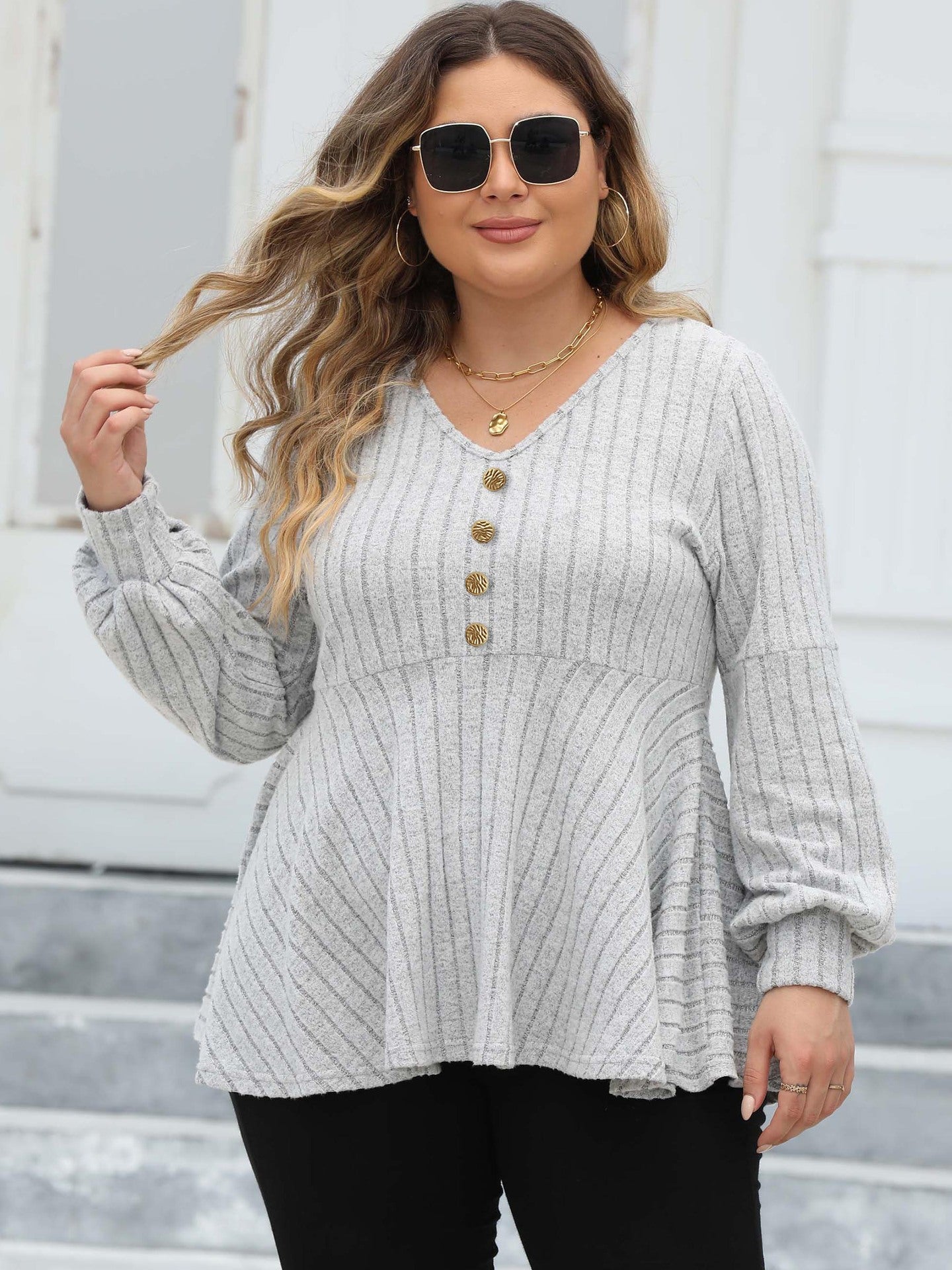 Plus Size Women's Doll Collar Shirt