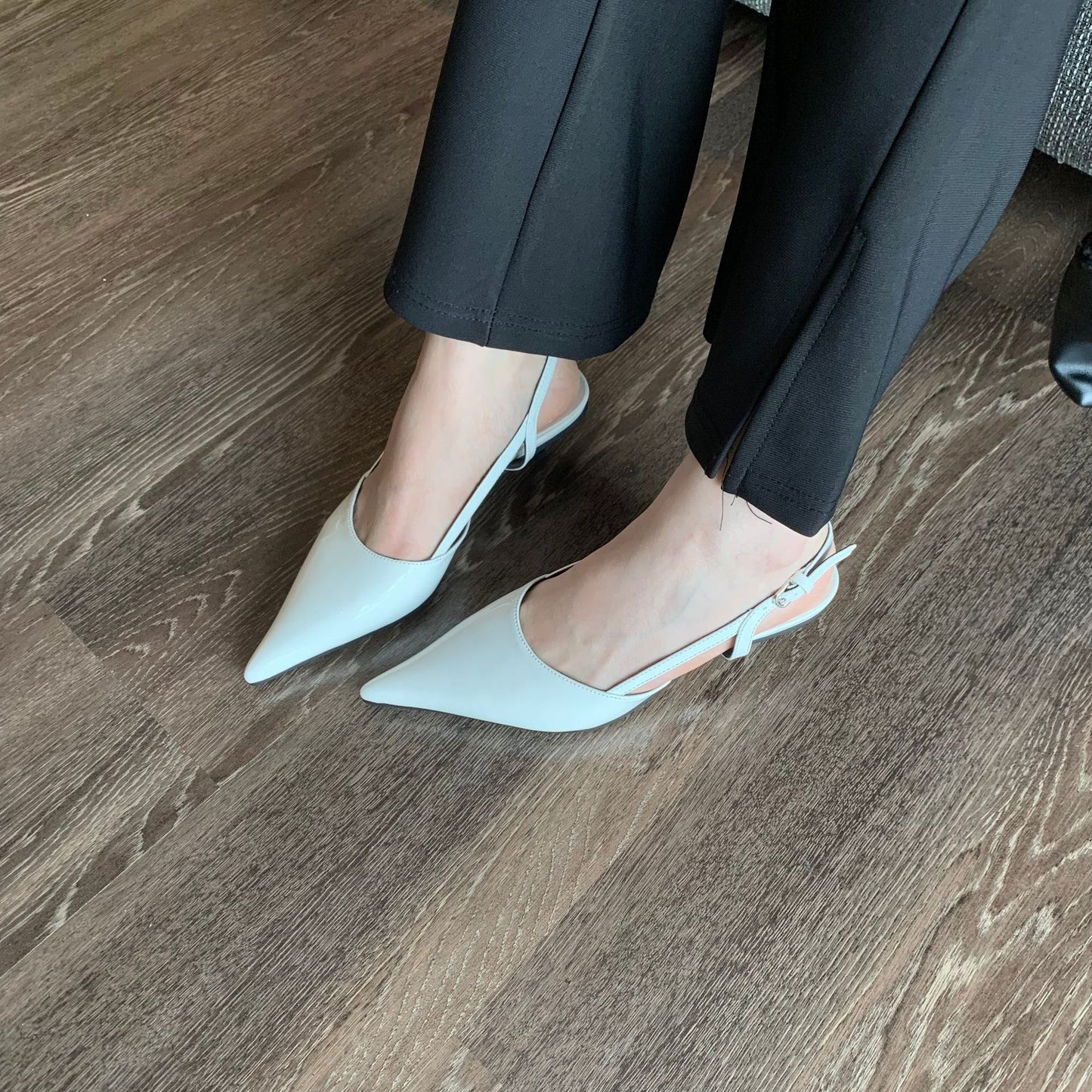 Closed Toe Sandals Women's Stiletto Heel Pointed Toe Low-cut Shoes