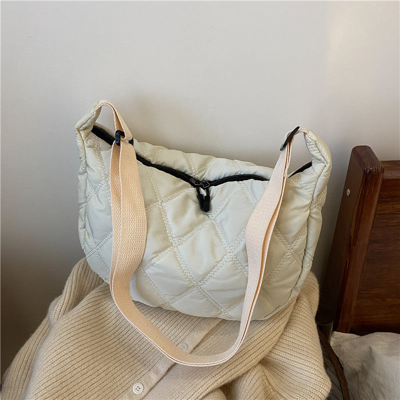 Women's Fashion Rhombus Embroidery Line Large Capacity Shoulder Bag