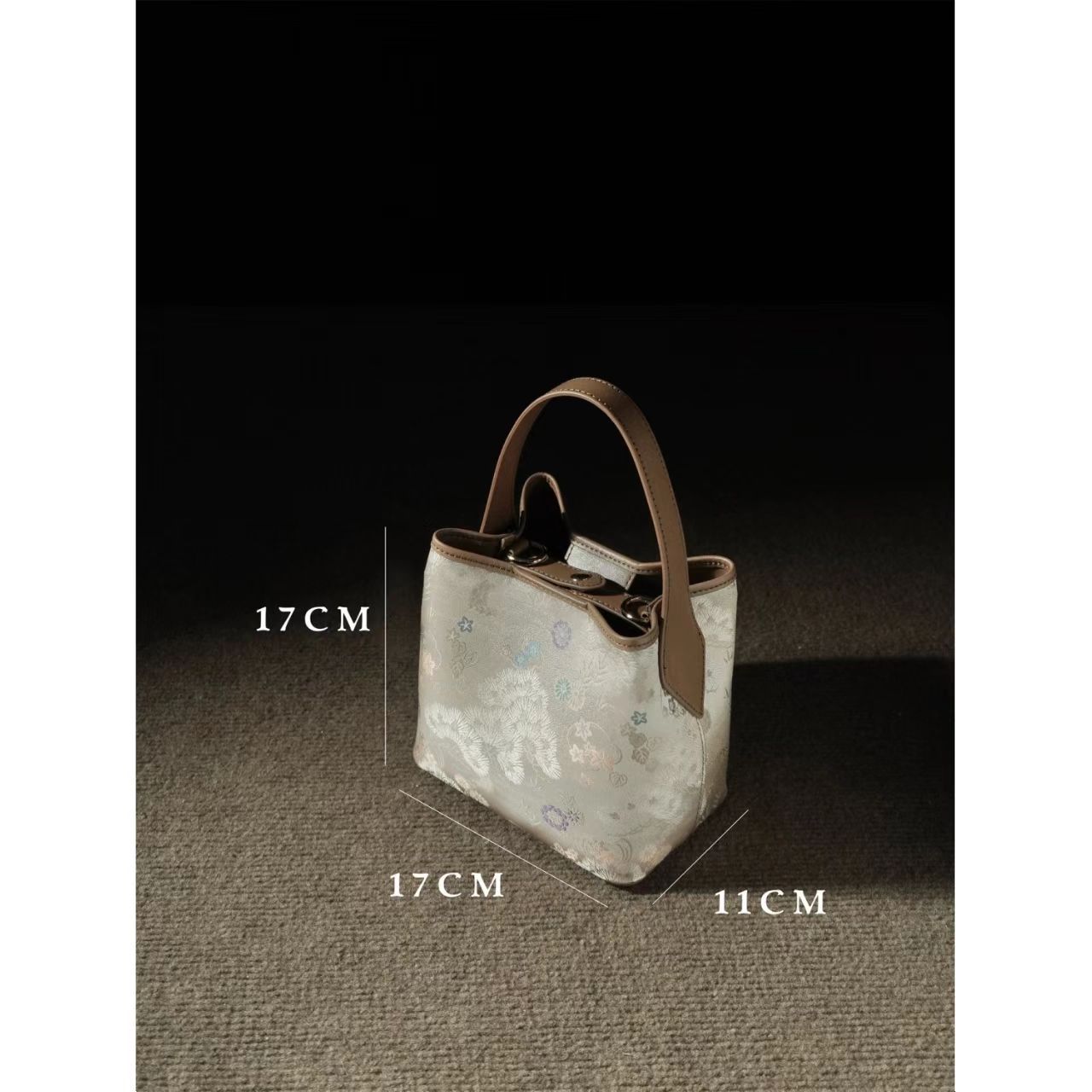 Chinese Style Leather One-shoulder Portable Messenger Bag