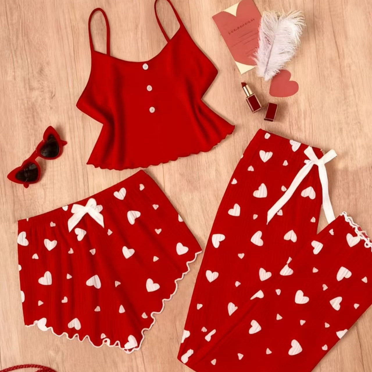 Homewear, Pyjamas og Lingeri – Tre dele til kvinder