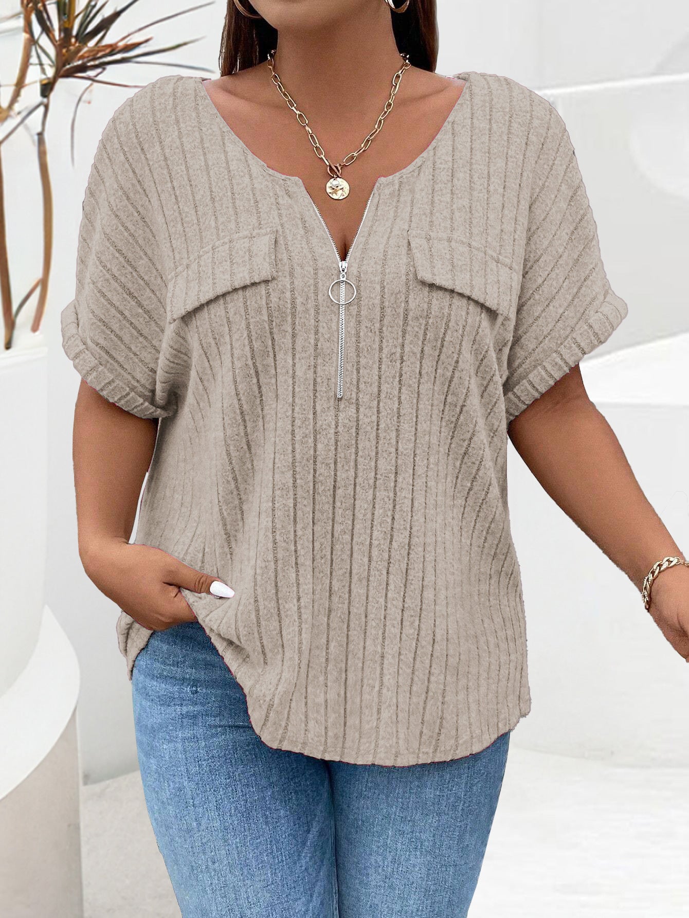 Zipper Short-sleeve Mock-pocket Pullover Loose-fit T-shirt