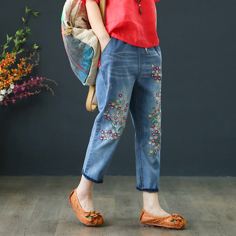 Women's Art Embroidery Plus Size Loose Light Blue Jeans